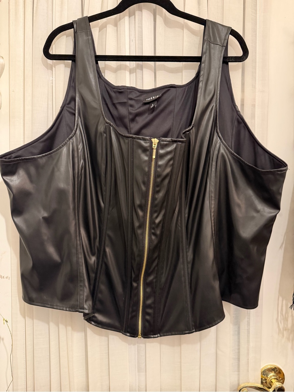NWOT Zippered Corset Size 6x from Torrid